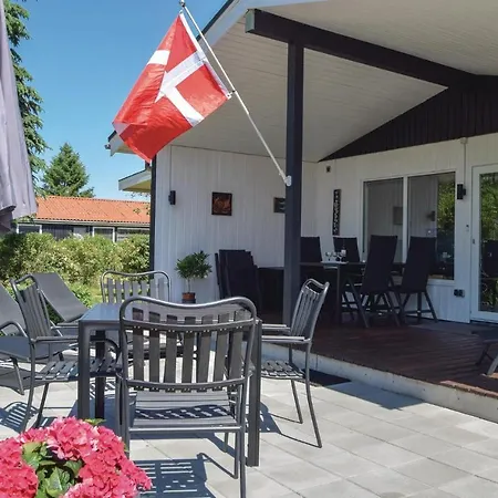 Vakantiehuis Three-bedroom Holiday In Fårvang
